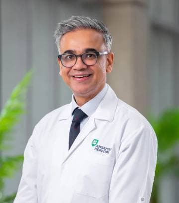 د. Omendra Narayan