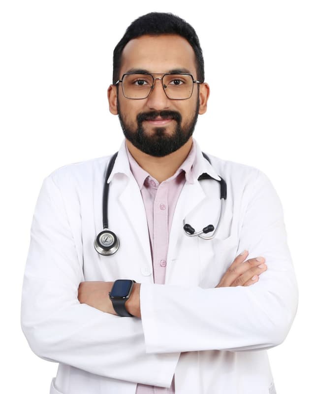 Dr Munqith