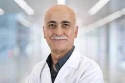 Dr. Anan Layka