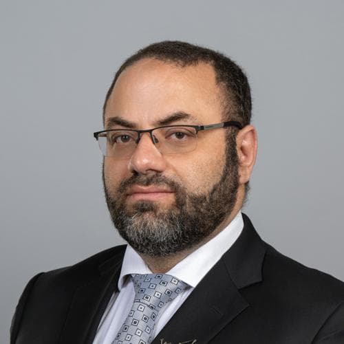 Dr. Amer Albawab