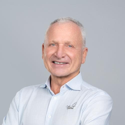 Dr. Arnaud Wattiez