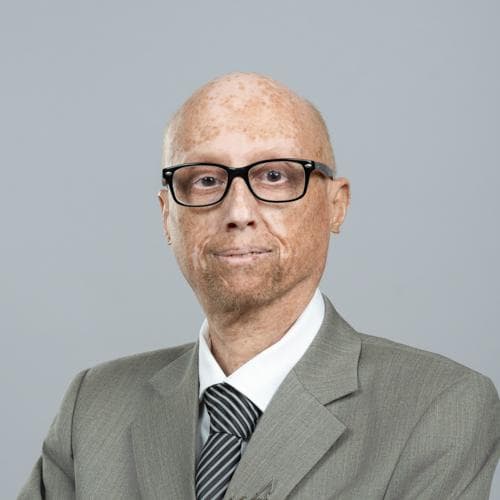 Dr. Nael Mohamed Abou Sidou