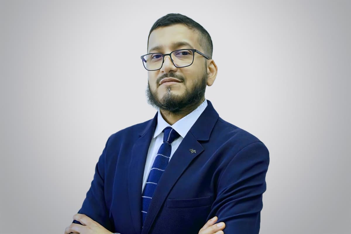Dr Murtaza Najmi