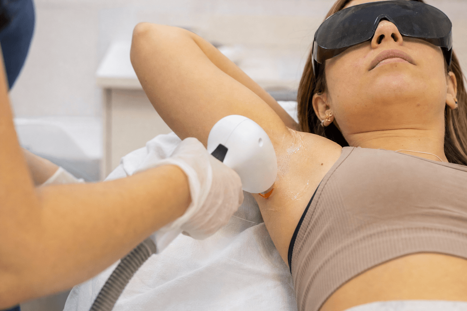 Laser Hair Removal Costs in Dubai: Save Up to AED 2,500!