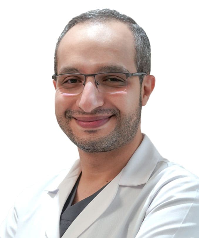 د. Amr Majzoub