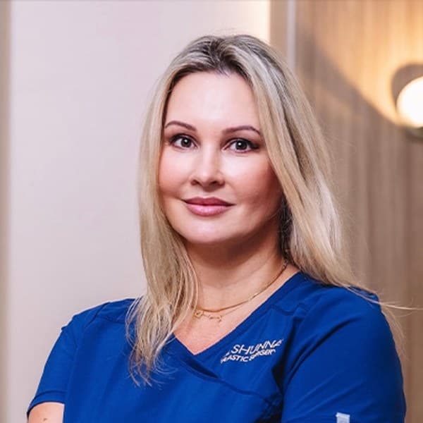 Dr. Claudia Alves Silva Machado