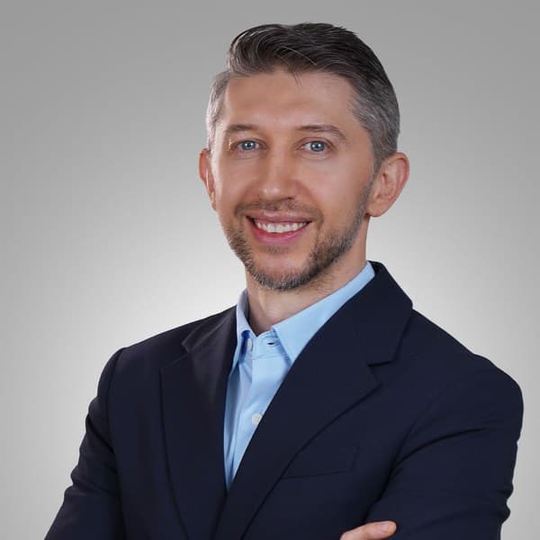 Dr. Myron Kushnir