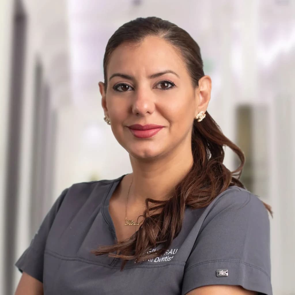 د. Gina Rau