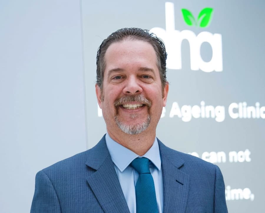 Dr. Leandro Junqueira