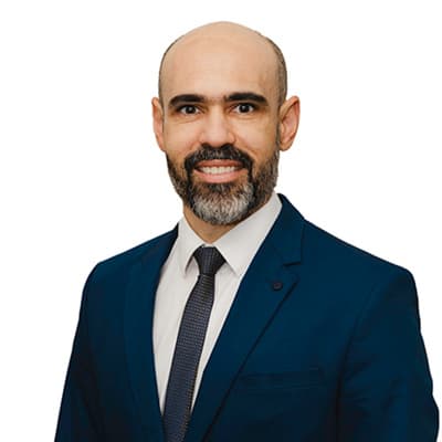 Dr. Leonardo Oliveira